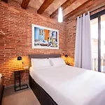 Sweett - Gallery Poble Sec Apartahotel