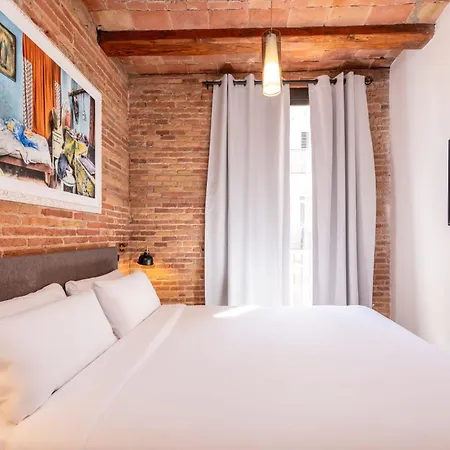 Sweett - Gallery Poble Sec